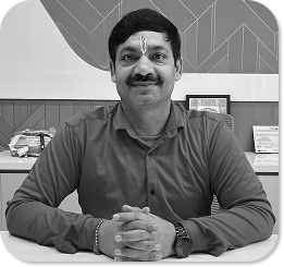 leader image